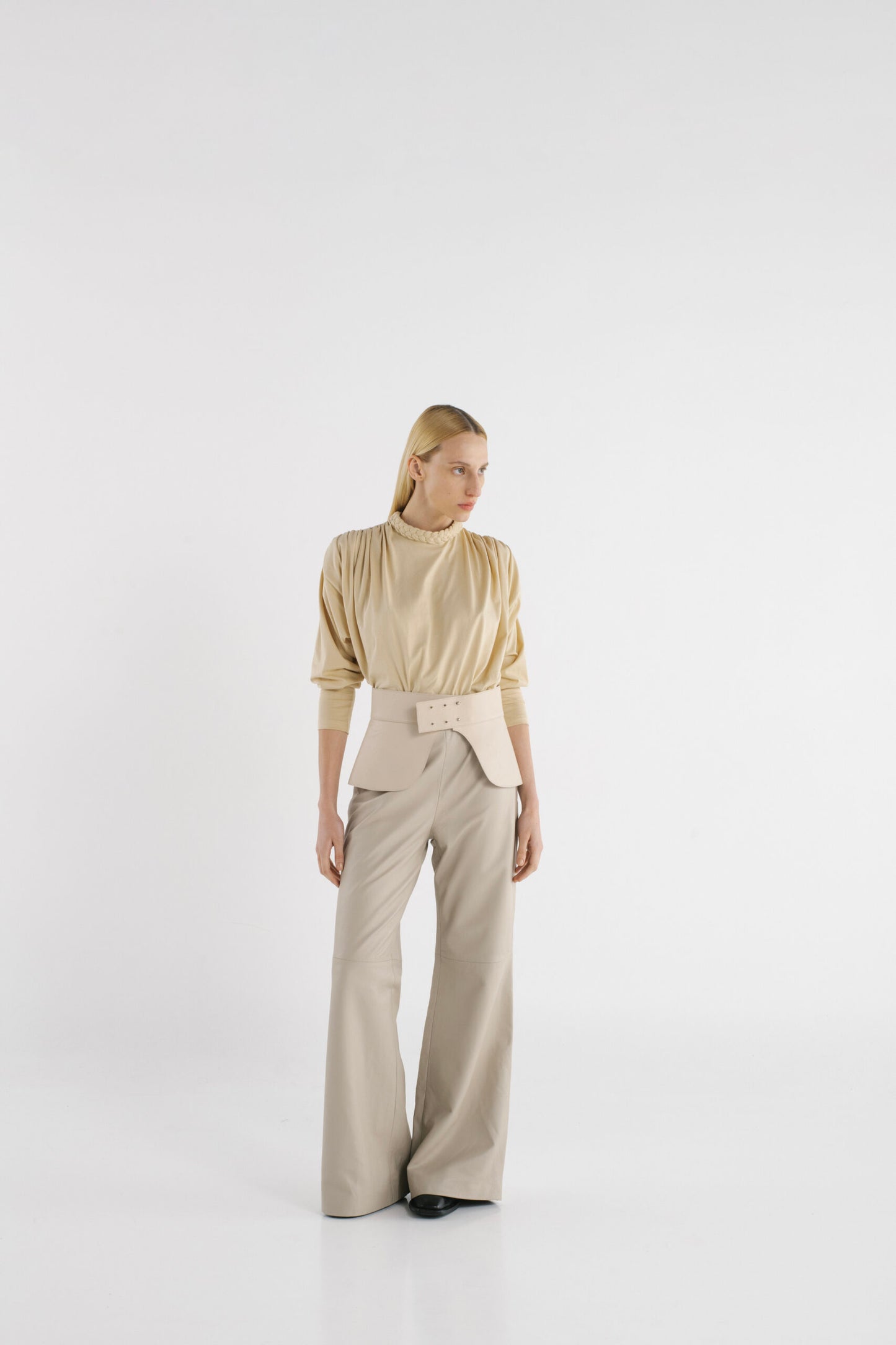 T-Shirt Braid Cuello Trenza Arena