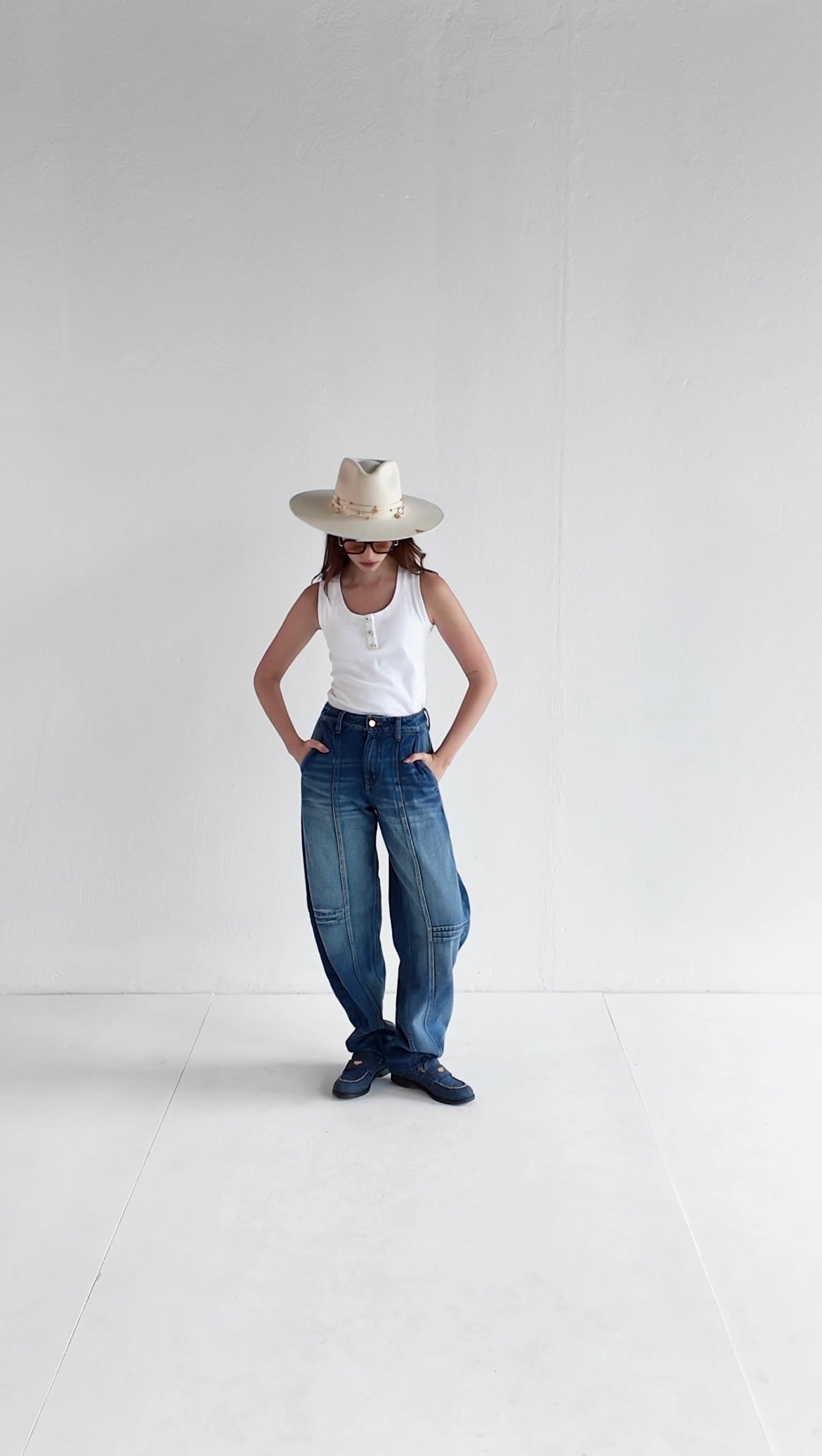 Jean Barrel Indigo