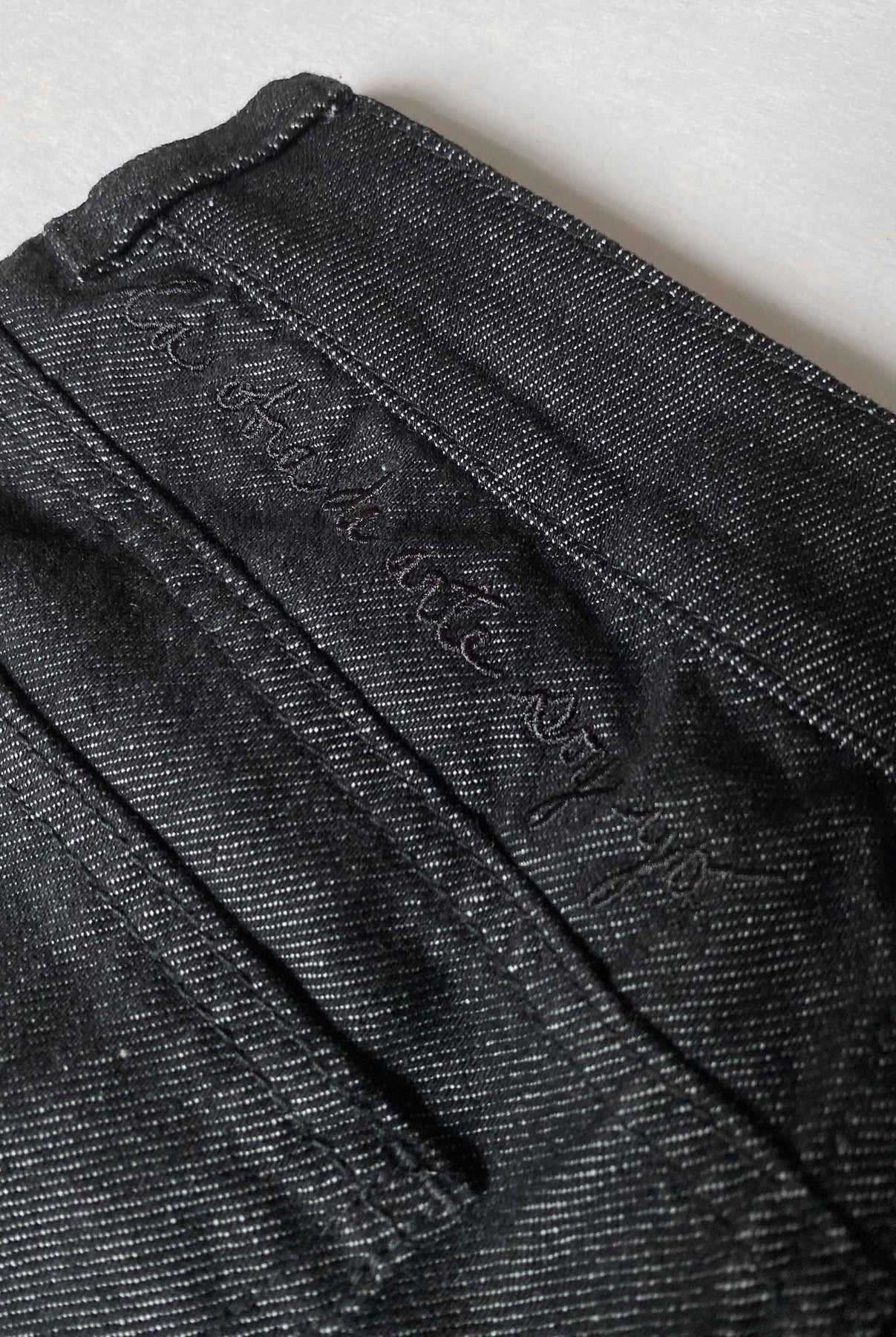 Jean Broches Black
