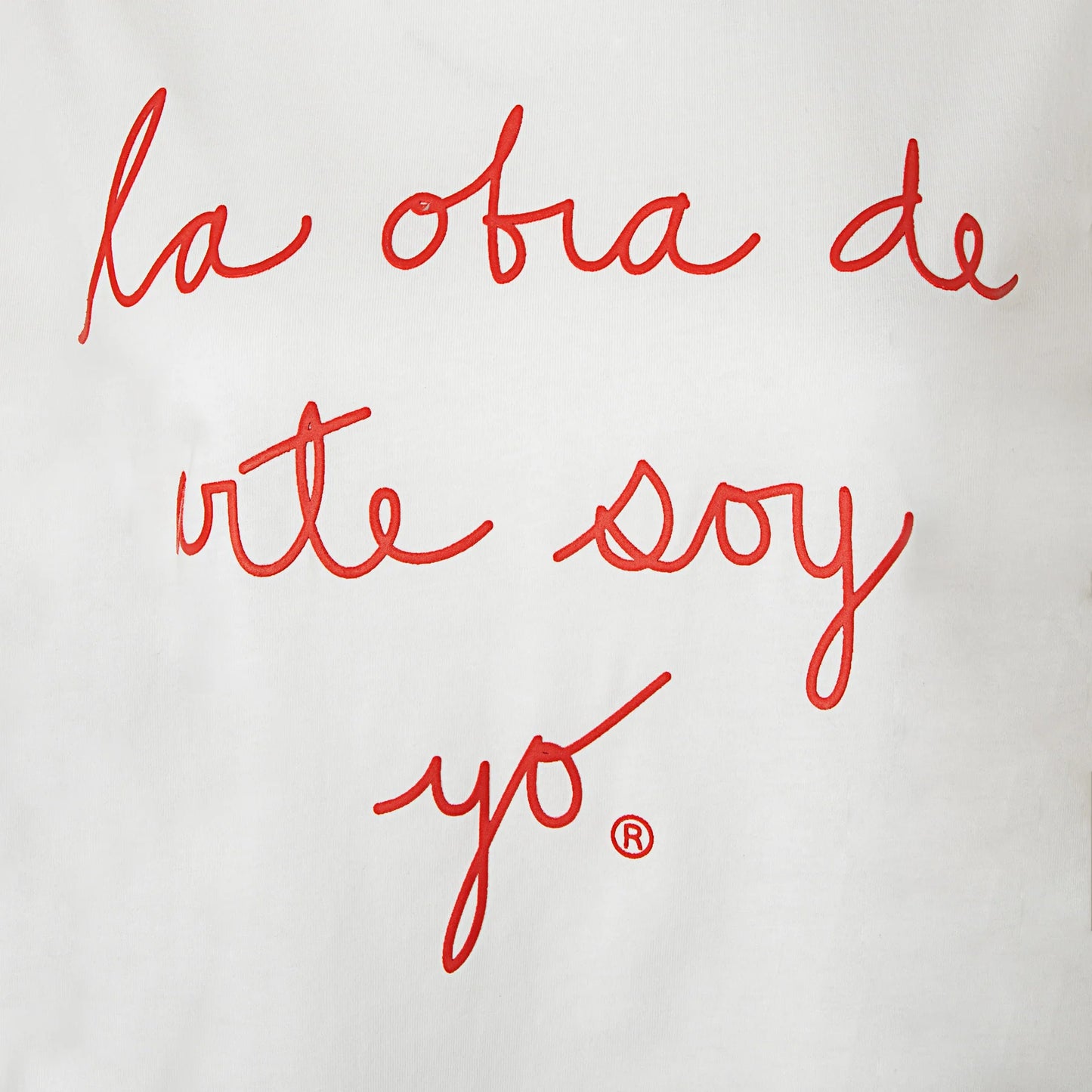 Camiseta Clásica Lodasy Letras Rojas