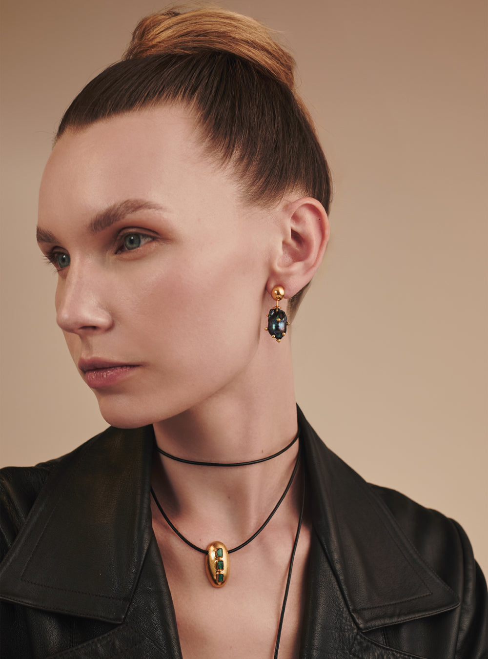 Arete Bossa Noir Drop