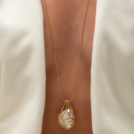 Collar Spiral Crest