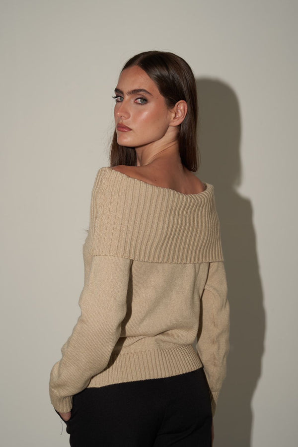 Sweater Off Shoulder knitted Beige T-U