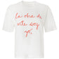 Camiseta Clásica Lodasy Letras Rojas