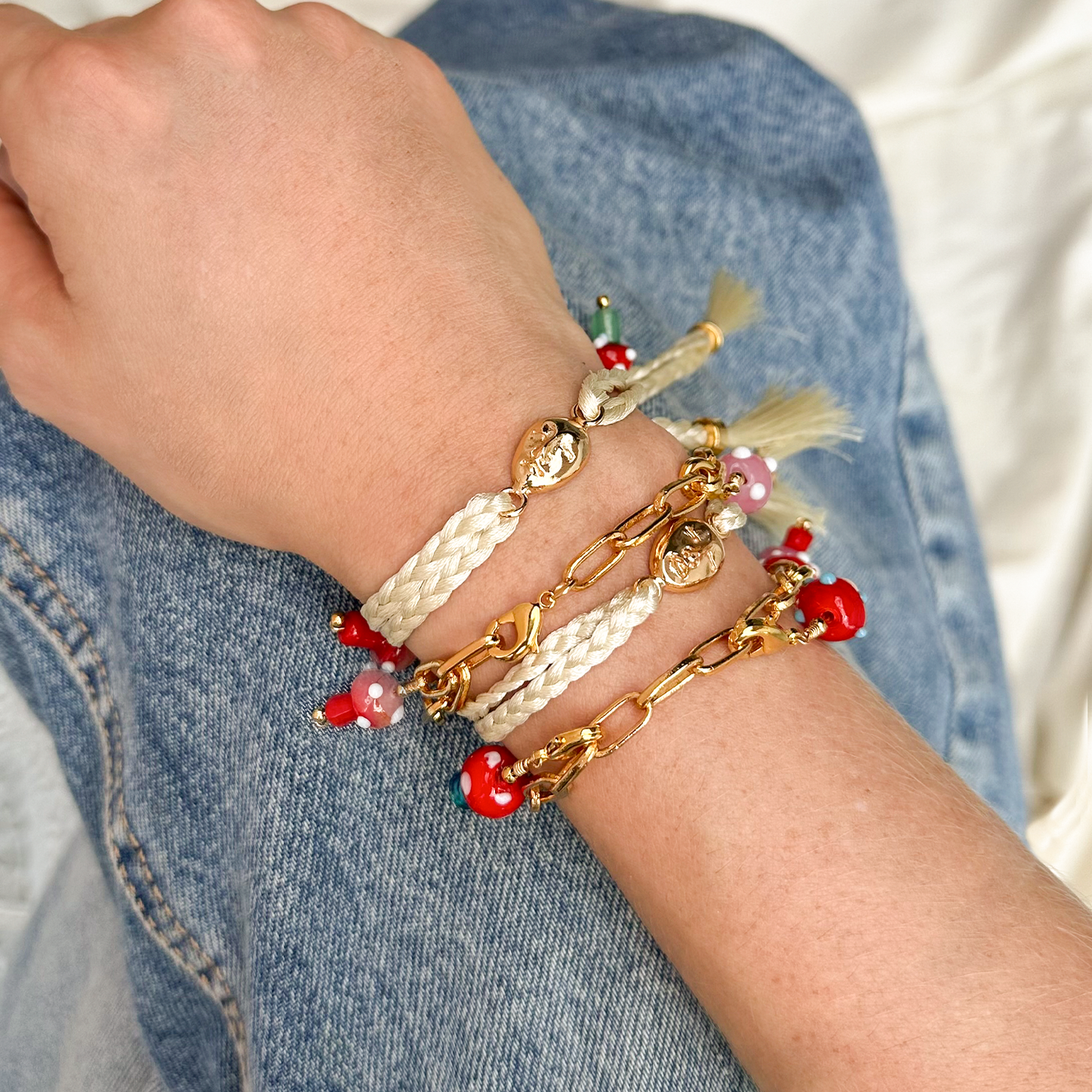 Pulsera Media Chain Dorada